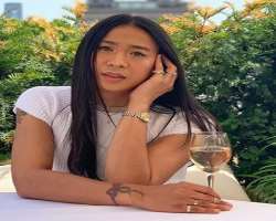 Jovi Adhiguna consuming alcohol